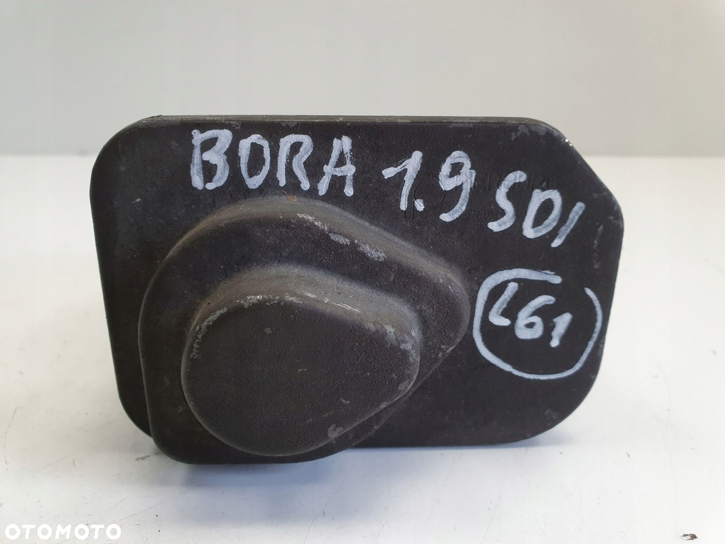 VW Bora 1.9 SDI PRZEPUSTNICA 038128063C - 3