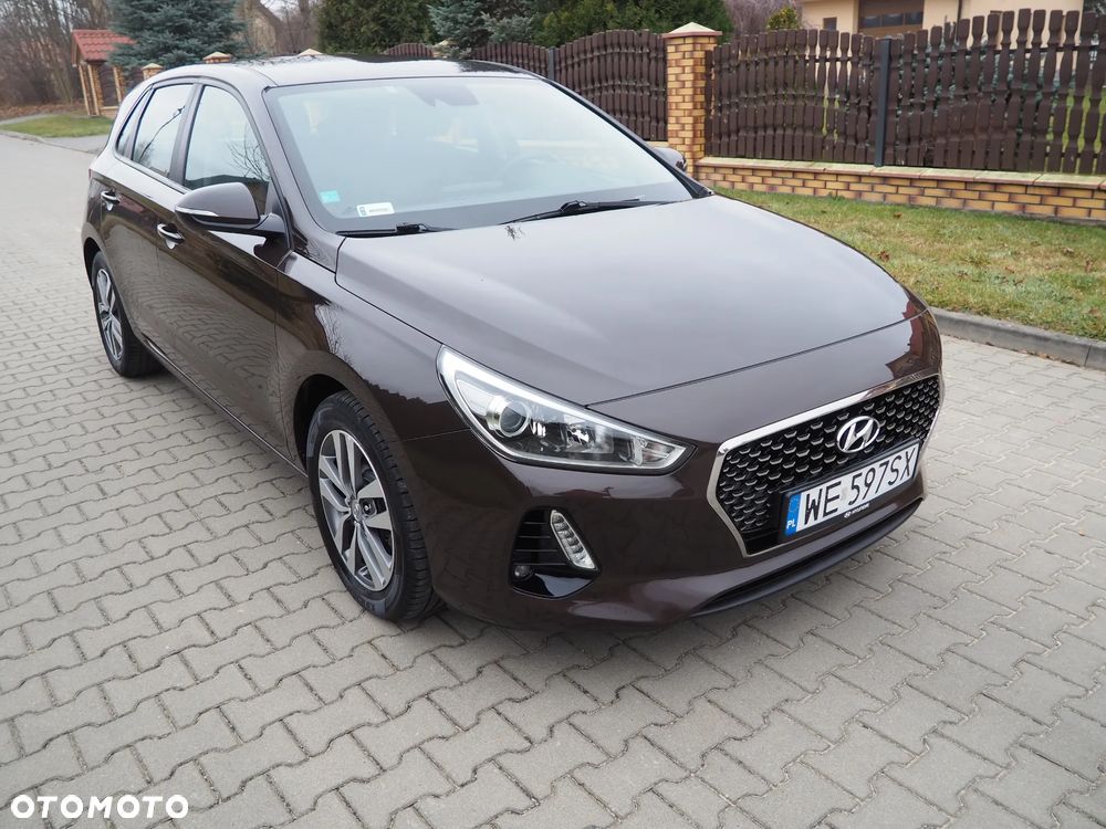 Hyundai i30 1.6 D Comfort - 27