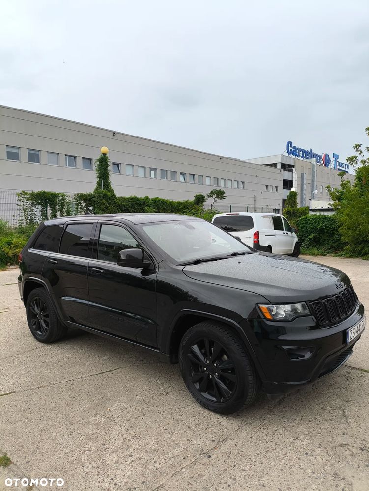 Jeep Grand Cherokee - 9