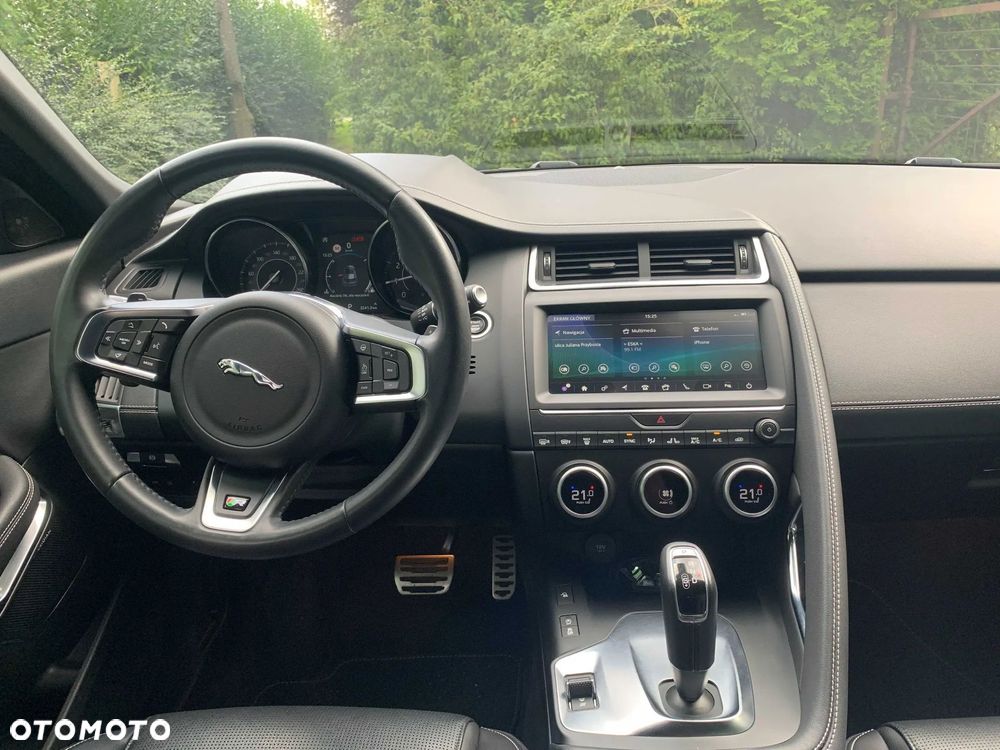 Jaguar E-Pace 2.0 i4P AWD R-Dynamic S - 9
