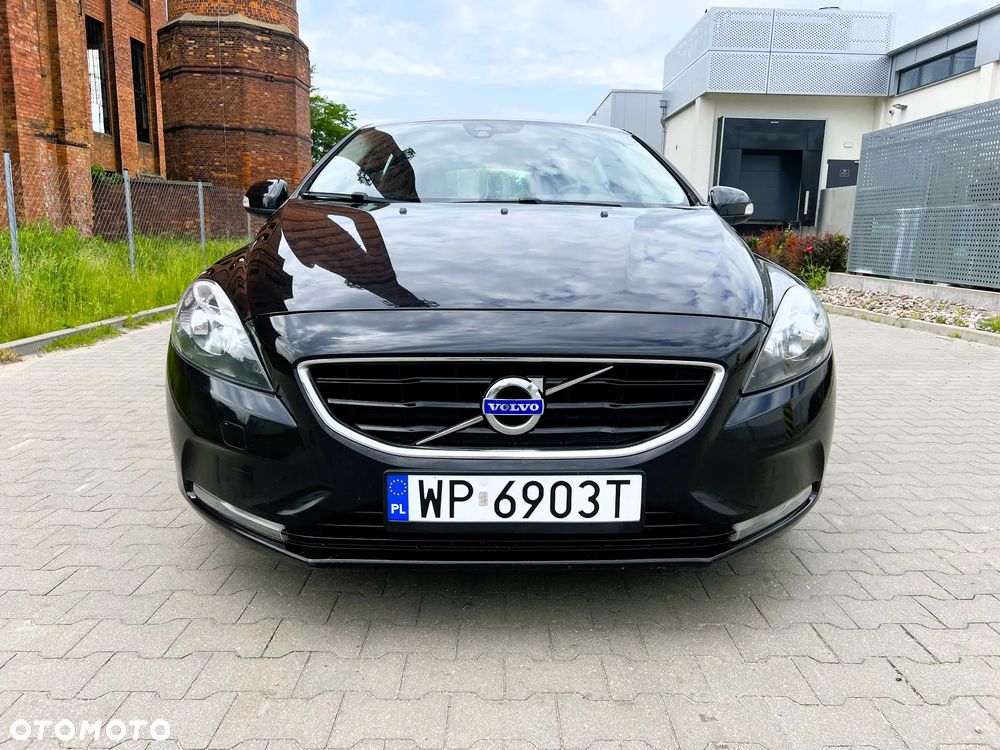 Volvo V40 D2 - 10
