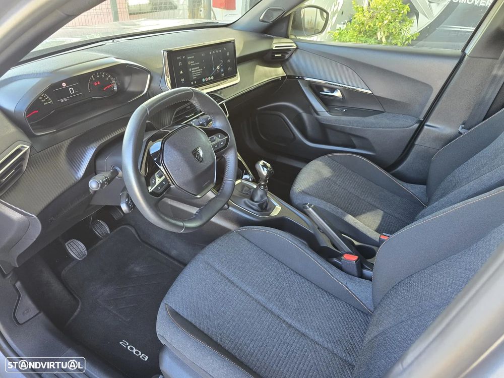 Peugeot 2008 1.2 PureTech Style - 8