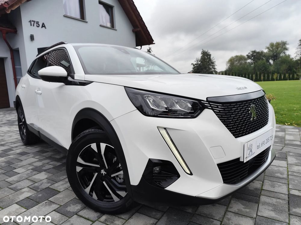 Peugeot 2008 1.2 PureTech Allure S&S EAT8 - 11