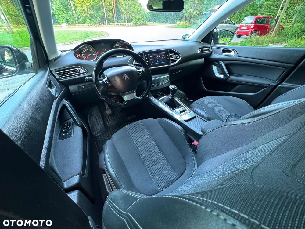 Peugeot 308 BlueHDi 130 Stop & Start Allure - 9