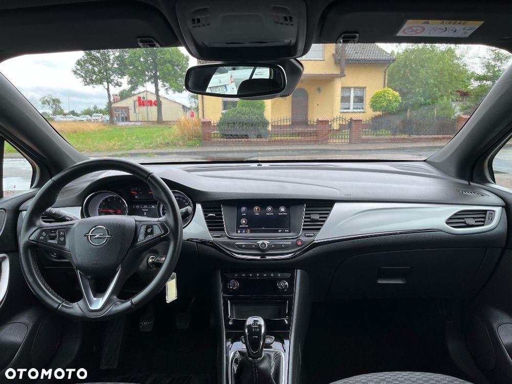 Opel Astra 1.2 T Business Edition S&S - 8