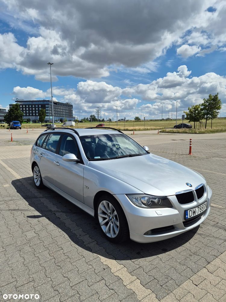 BMW Seria 3 - 1