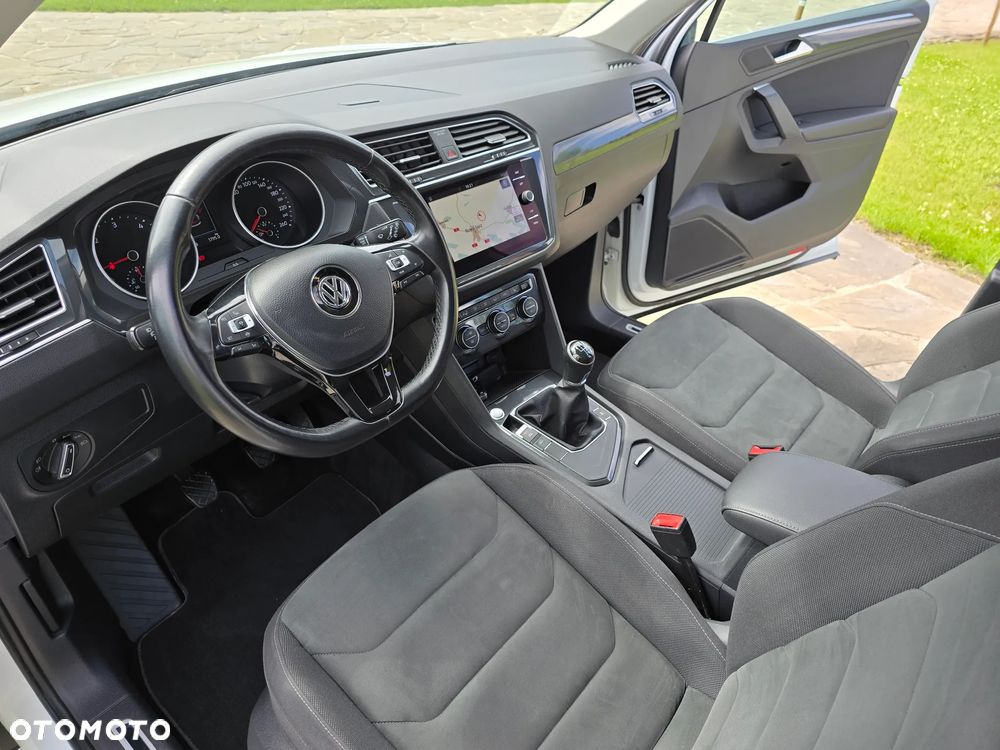 Volkswagen Tiguan 2.0 TDI SCR R-Line - 34