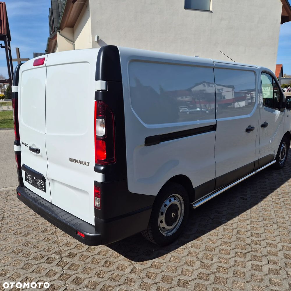 Renault Trafic - 16