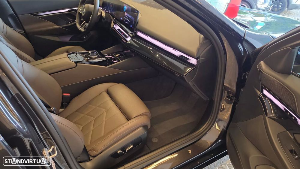BMW i5 eDrive40 Pack Desportivo M Pro - 52