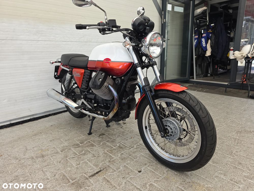 Moto Guzzi V7 - 18