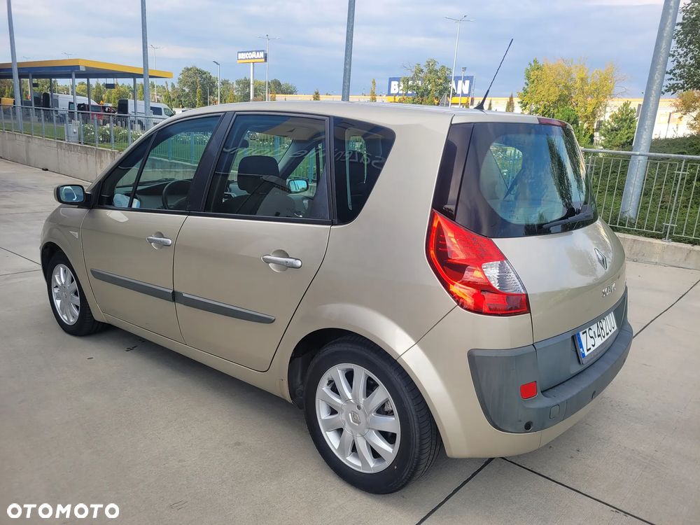 Renault Scenic - 4