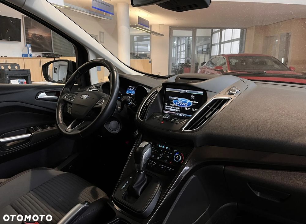 Ford Grand C-MAX - 26