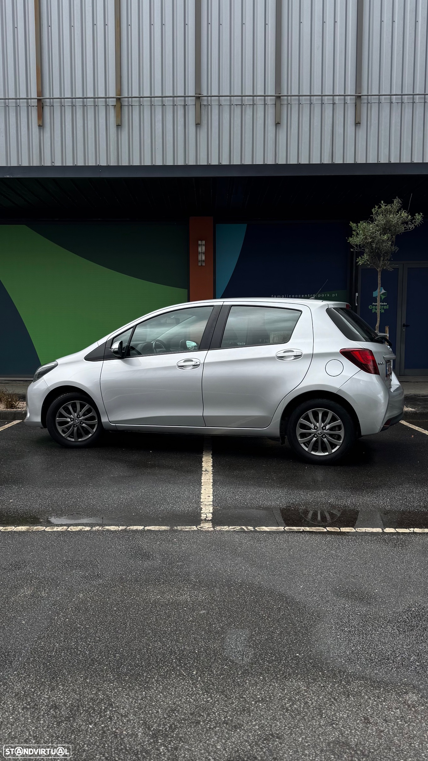 Toyota Yaris 1.4 D-4D Comfort+P.Style - 6