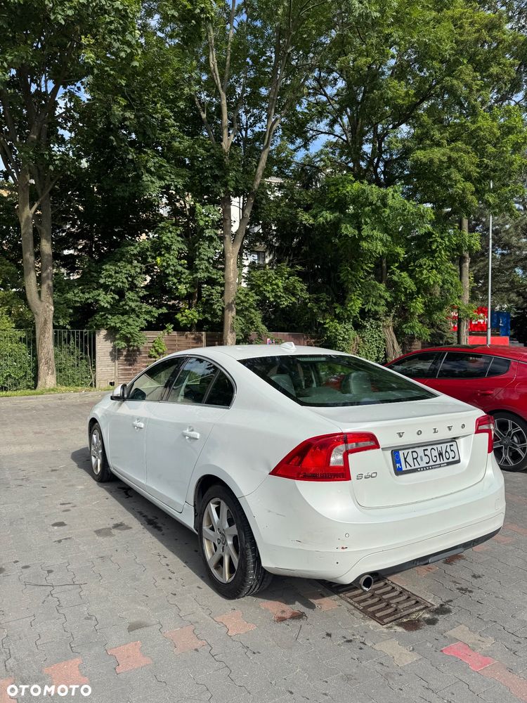 Volvo S60 - 4