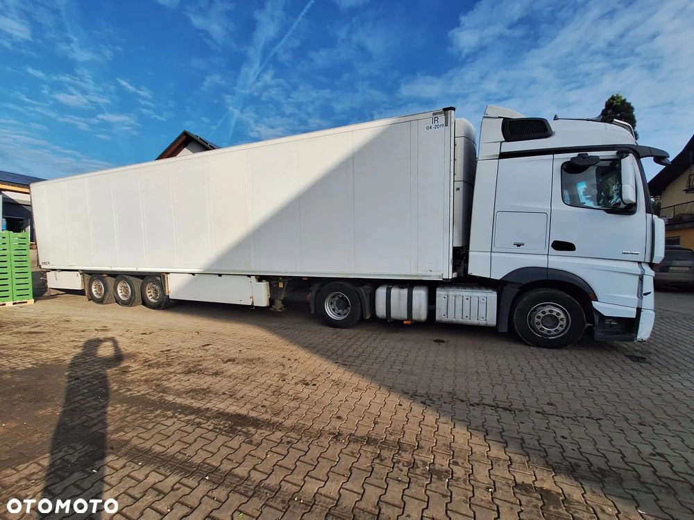 Mercedes-Benz Actros - 7