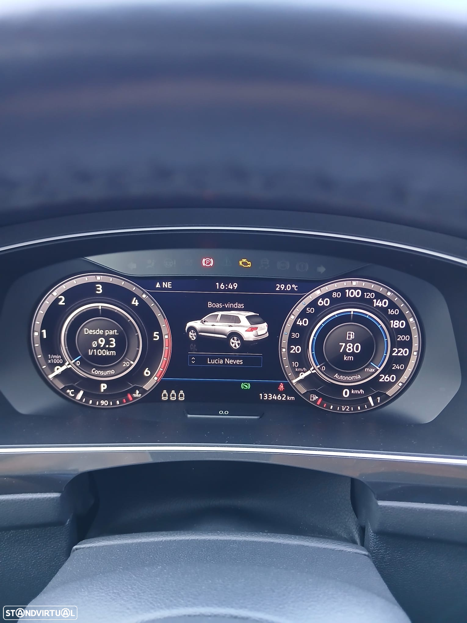 VW Tiguan 2.0 TDI R-Line DSG - 3