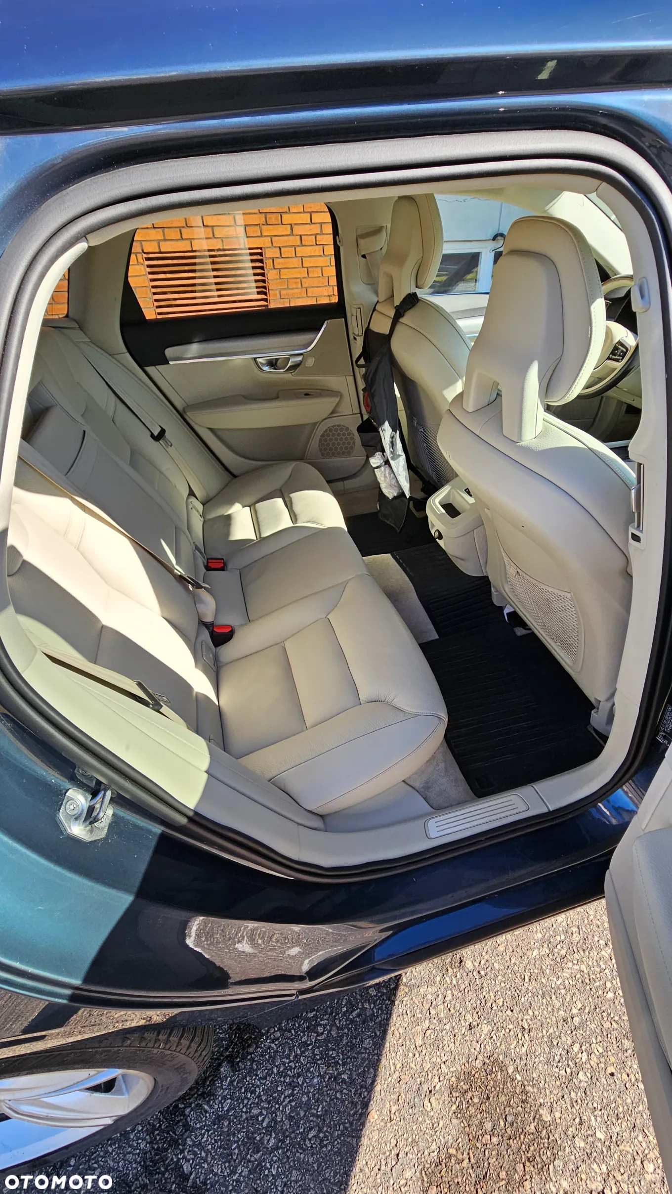 Volvo V90 - 17