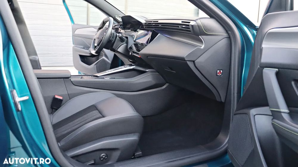 Peugeot 408 225 e-DSC7 GT - 17