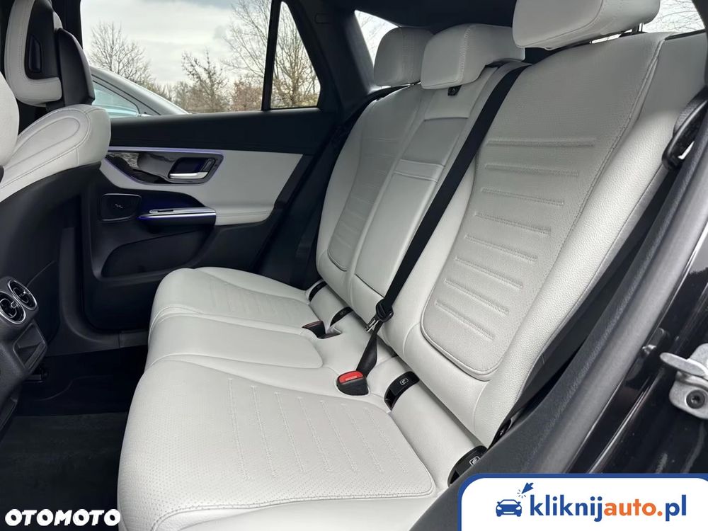 Mercedes-Benz GLC 300 mHEV 4-Matic AMG Line - 10