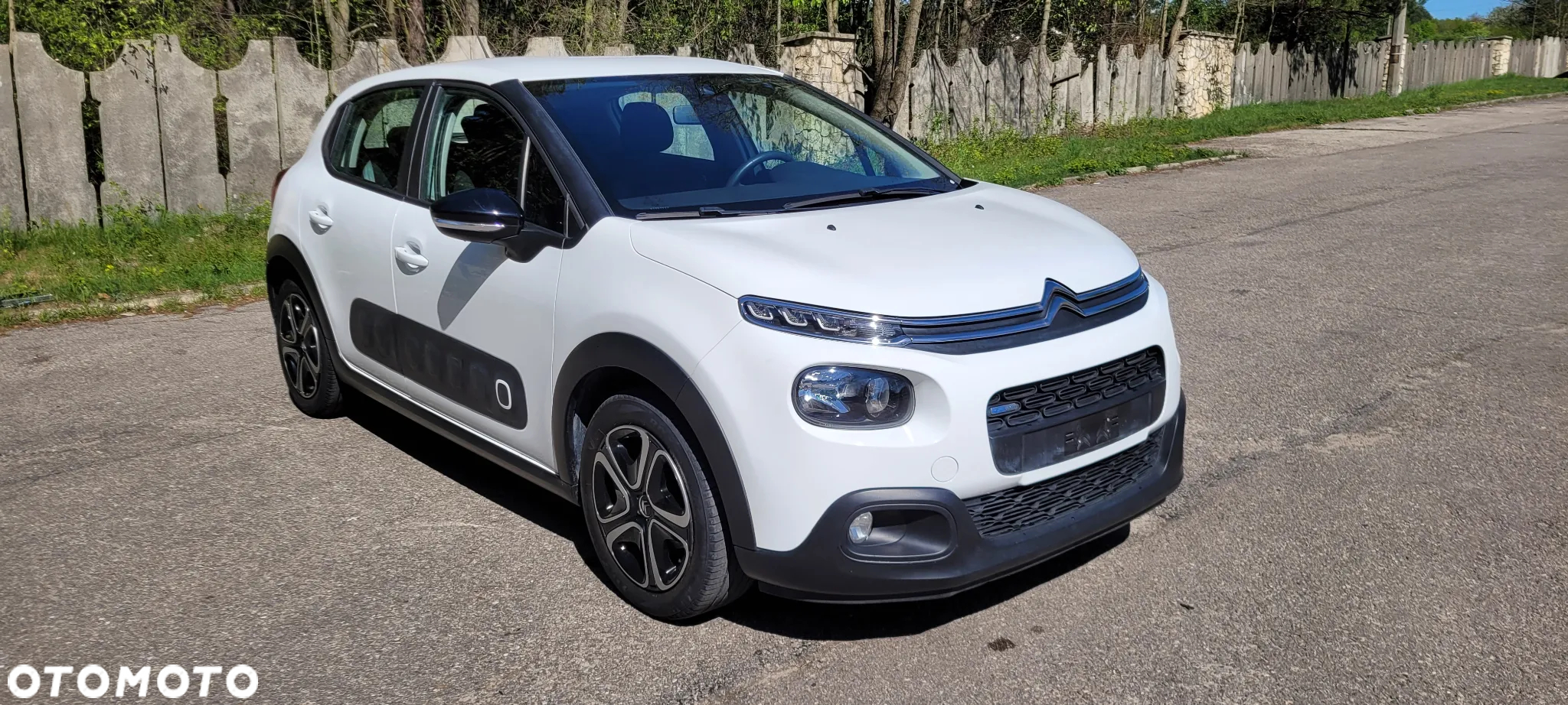 Citroën C3 1.2 PureTech Exclusive - 4