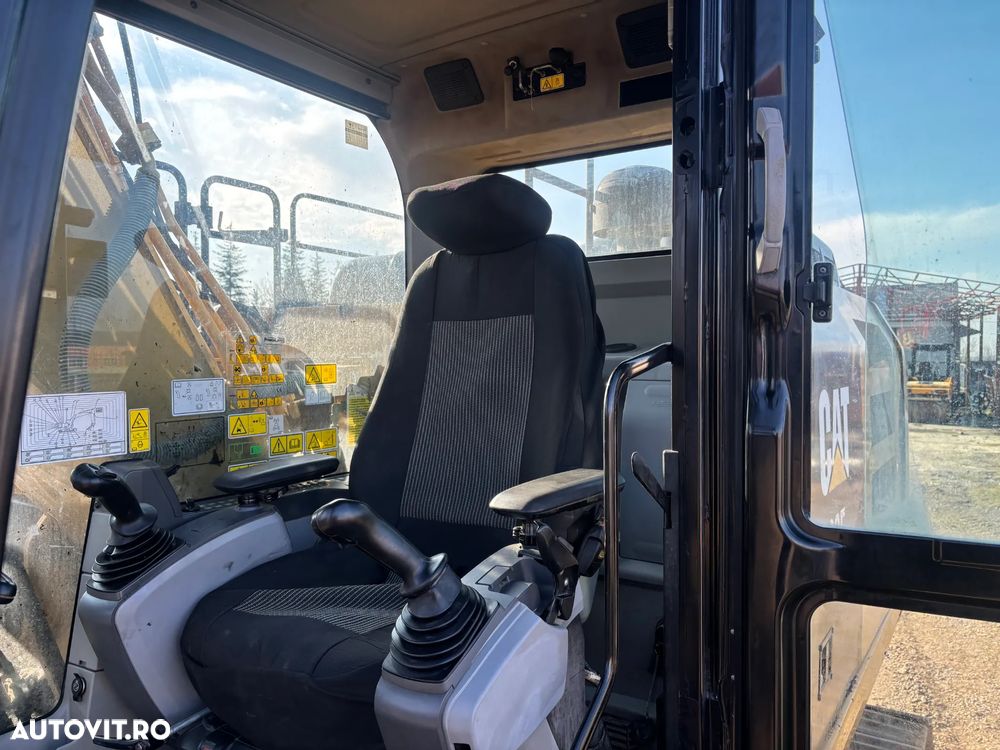 Caterpillar 320EL - 14