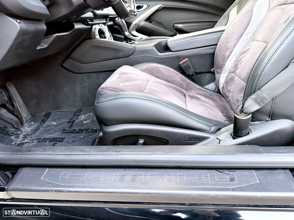 Chevrolet Camaro 2.0 Aut. - 19