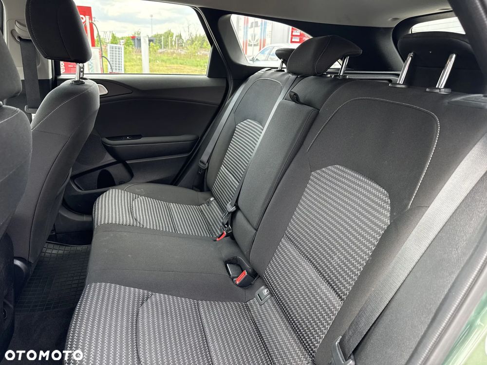 Kia Ceed 1.5 T-GDI M DCT - 17
