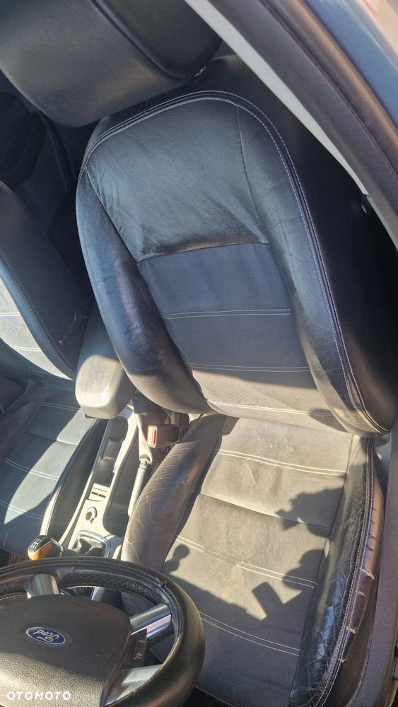 Ford Focus 1.6 TDCi DPF Titanium - 15