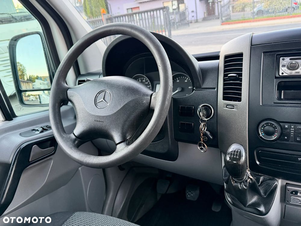 Mercedes-Benz SPRINTER DOKA / 7 OSÓB / NAJDŁUŻSZY ROZSTAW / RARYTAS / SOLIDNA SKRZYNIA - 16