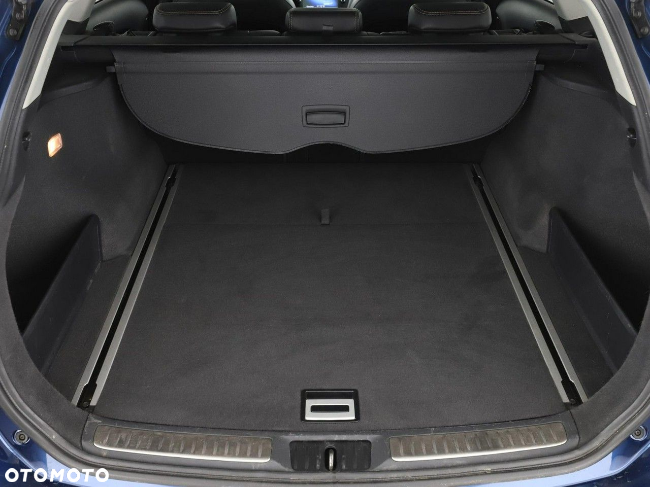 Toyota Avensis Combi 1.8 Multidrive S Executive - 20