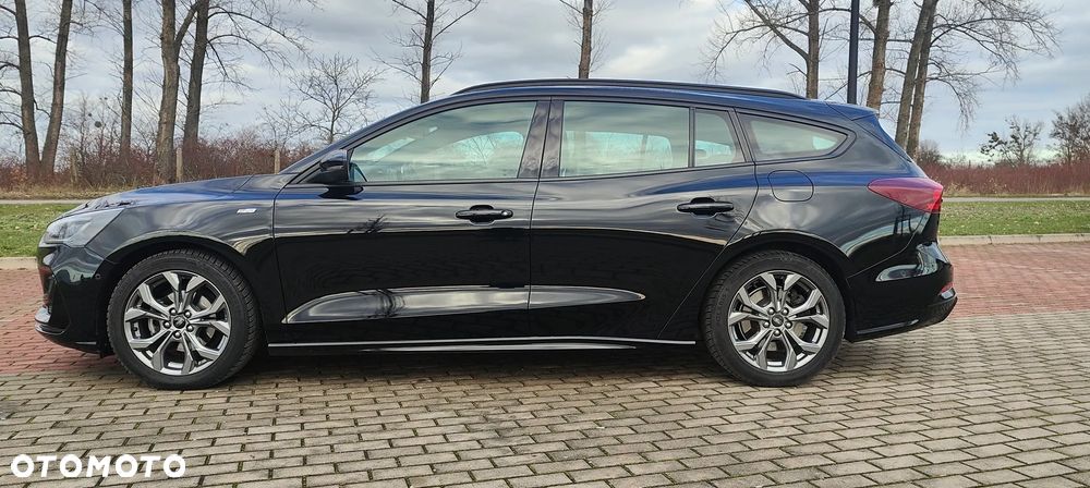 Ford Focus SW 1.5 EcoBlue S&S ST-LINE X - 8