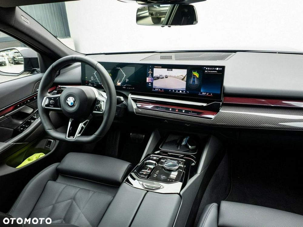 BMW Seria 5 540d xDrive - 22