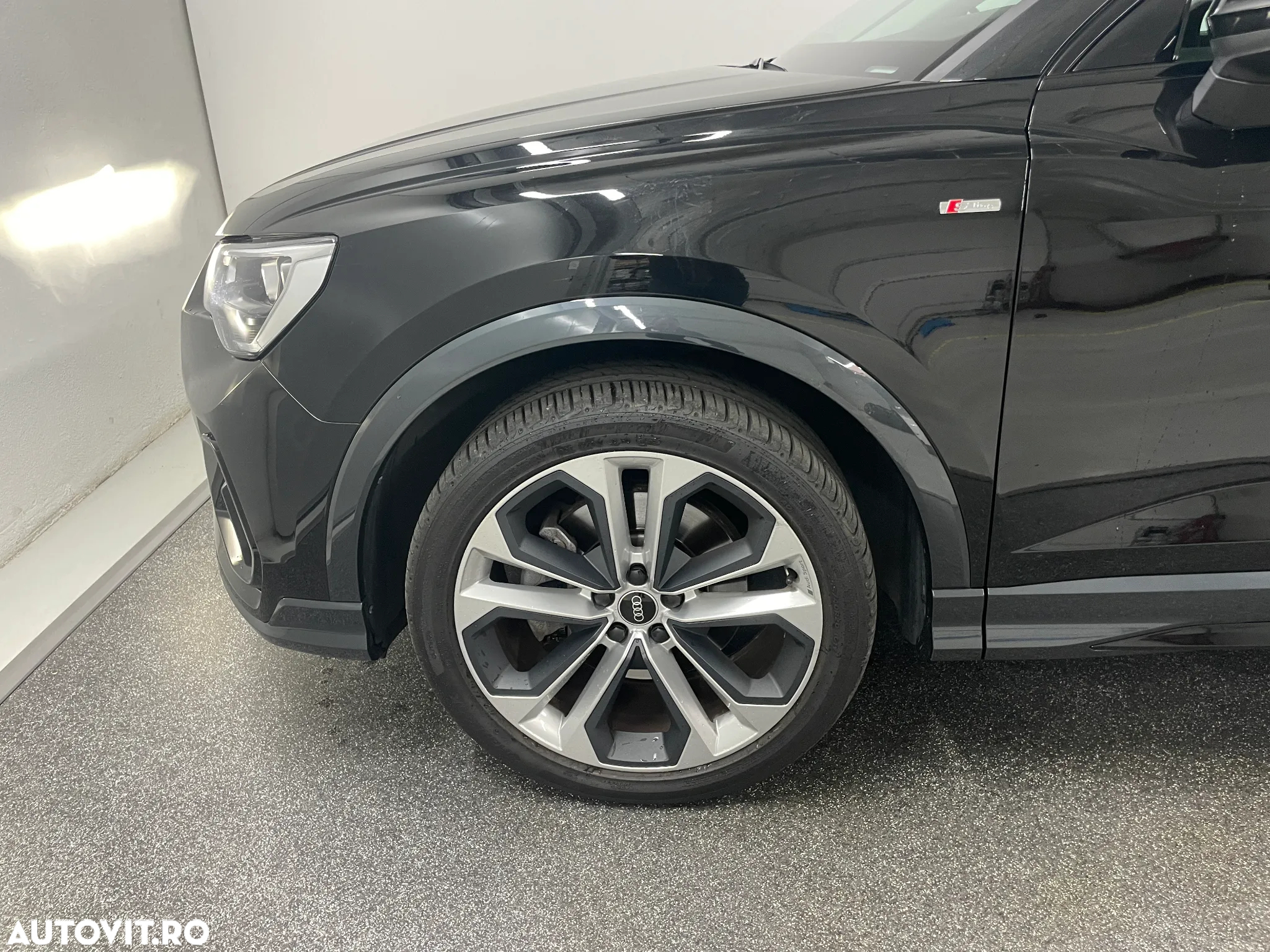 Audi Q3 2.0 45 TFSI S tronic quattro S Line - 4