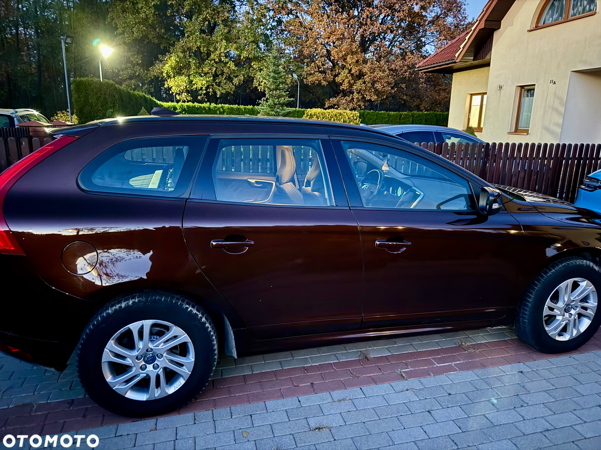 Volvo XC 60 D4 Drive-E Momentum - 5