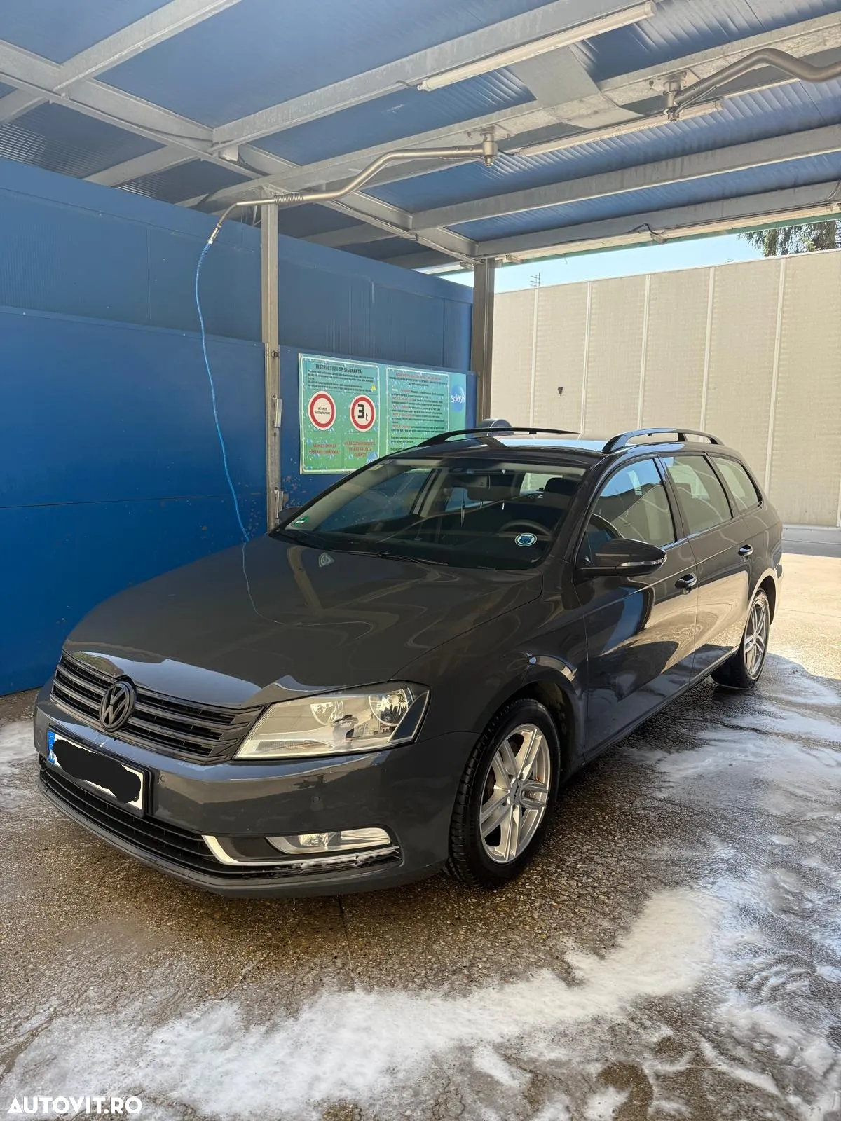 Volkswagen Passat Variant 2.0 TDI DSG BlueMotion Technology Comfortline - 2