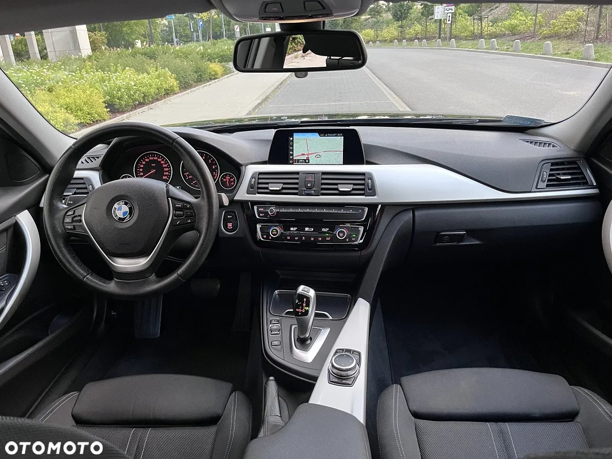 BMW Seria 3 318i - 7