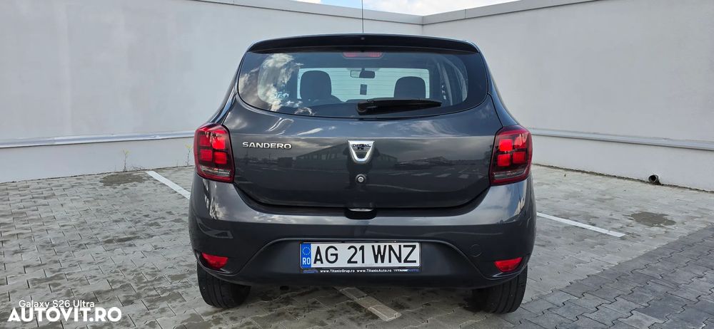 Dacia Sandero dCi 75 Laureate II - 10