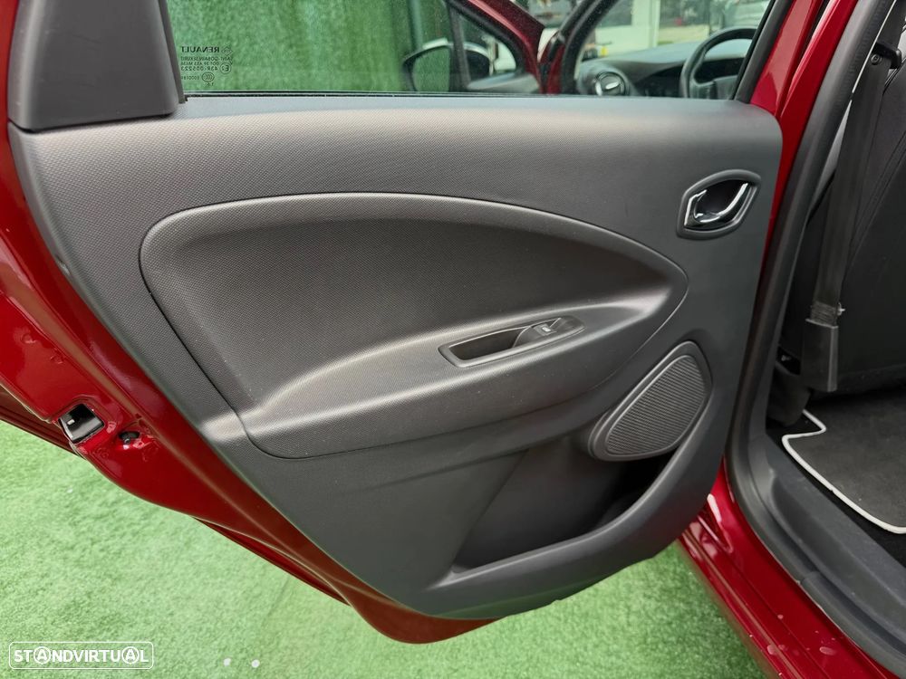 Renault Zoe (c/ Bateria) 41 kwh Intens - 17