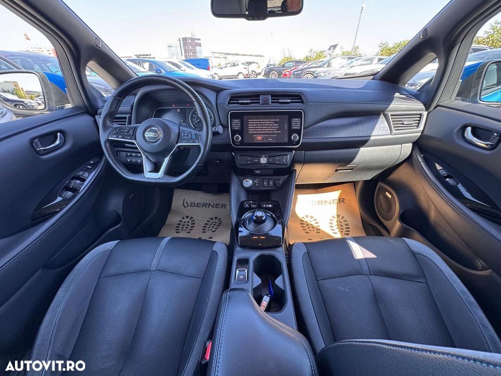 Nissan LEAF 40 kWh - 17