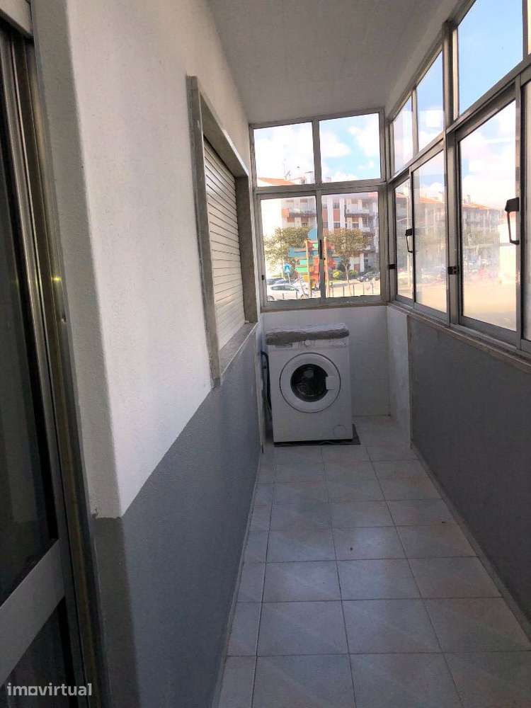 VENDO - T2 com terraço e acessibilidade em Leiria - Grande imagem: 4/14