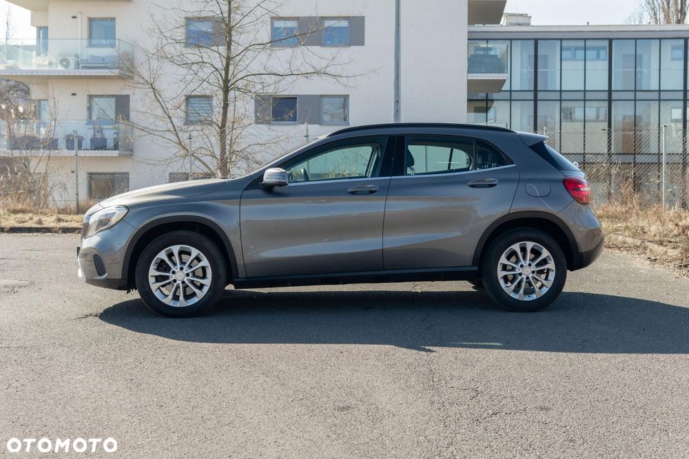 Mercedes-Benz GLA 220 4-Matic - 8