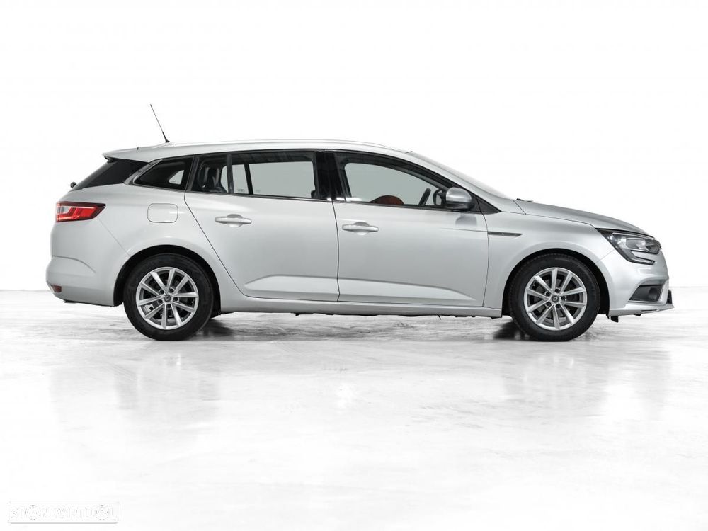 Renault Mégane Sport Tourer - 2