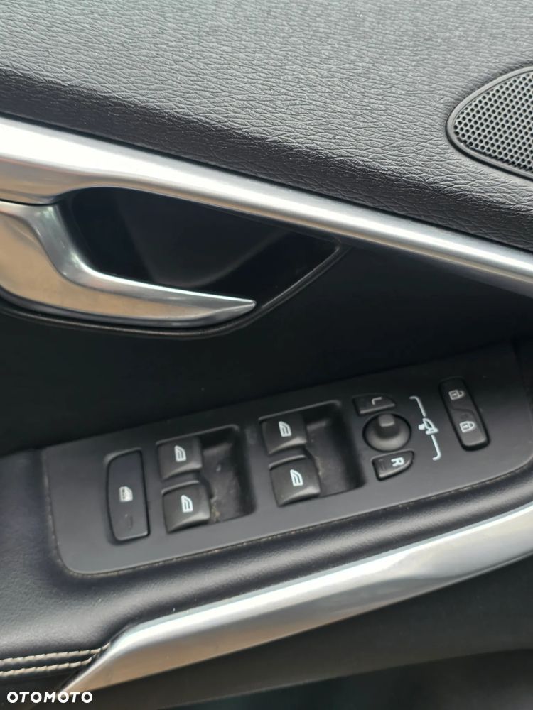Volvo V40 D4 RDesign - 12