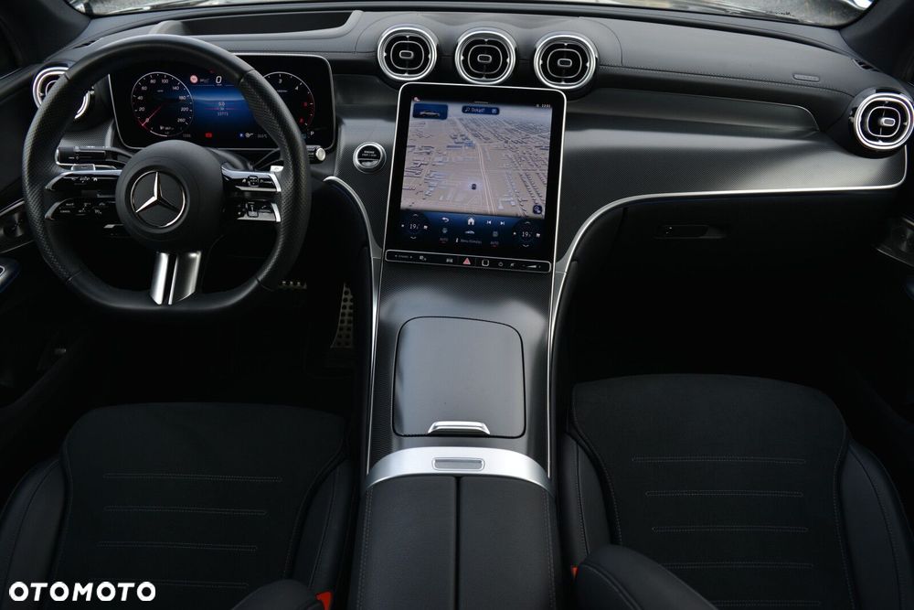 Mercedes-Benz GLC - 24