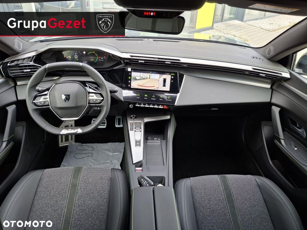 Peugeot 408 - 10