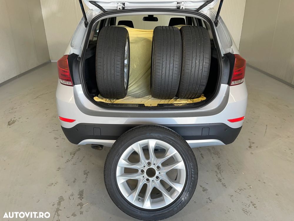 BMW X1 sDrive18d - 11