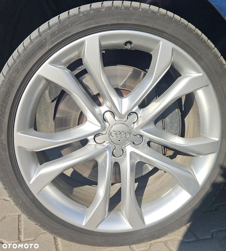 Audi A8 4.2 FSI L Quattro - 15