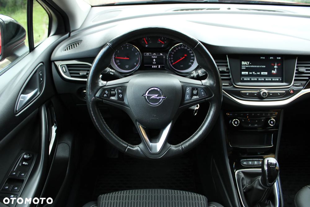 Opel Astra 1.2 T Elegance S&S - 20