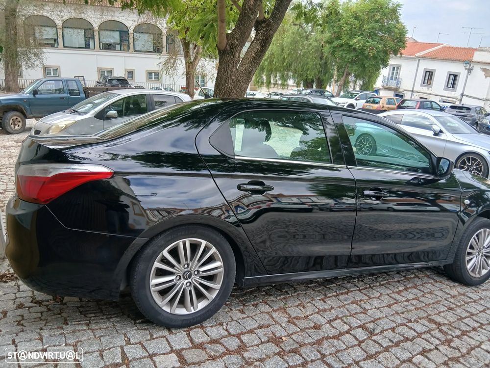 Peugeot 1007 - 8
