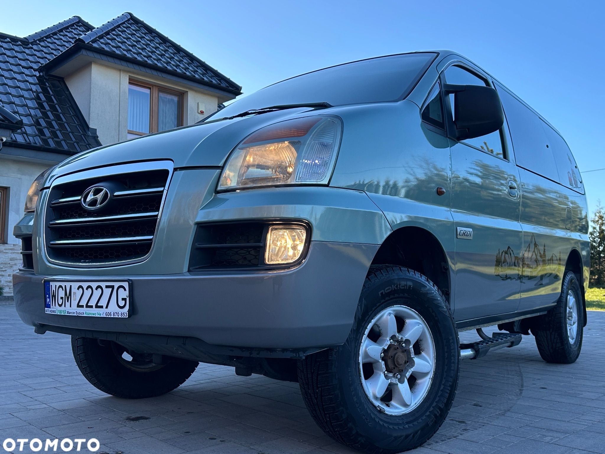 Hyundai H-1 Starex - 1